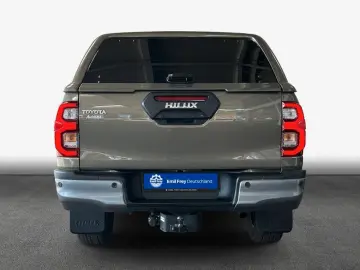 TOYOTA HiLux 4x4 Double Cab MHEV Invincible