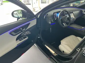 Mercedes-Benz E 220 d AMG Panorama Burmester4d Premium Nappa
