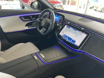 Mercedes-Benz E 220 d AMG Panorama Burmester4d Premium Nappa