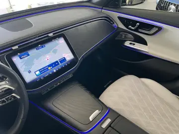 Mercedes-Benz E 220 d AMG Panorama Burmester4d Premium Nappa