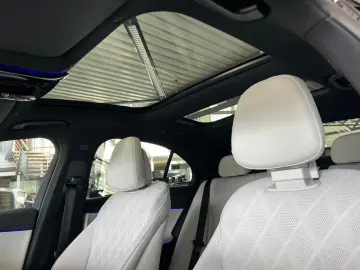 Mercedes-Benz E 220 d AMG Panorama Burmester4d Premium Nappa