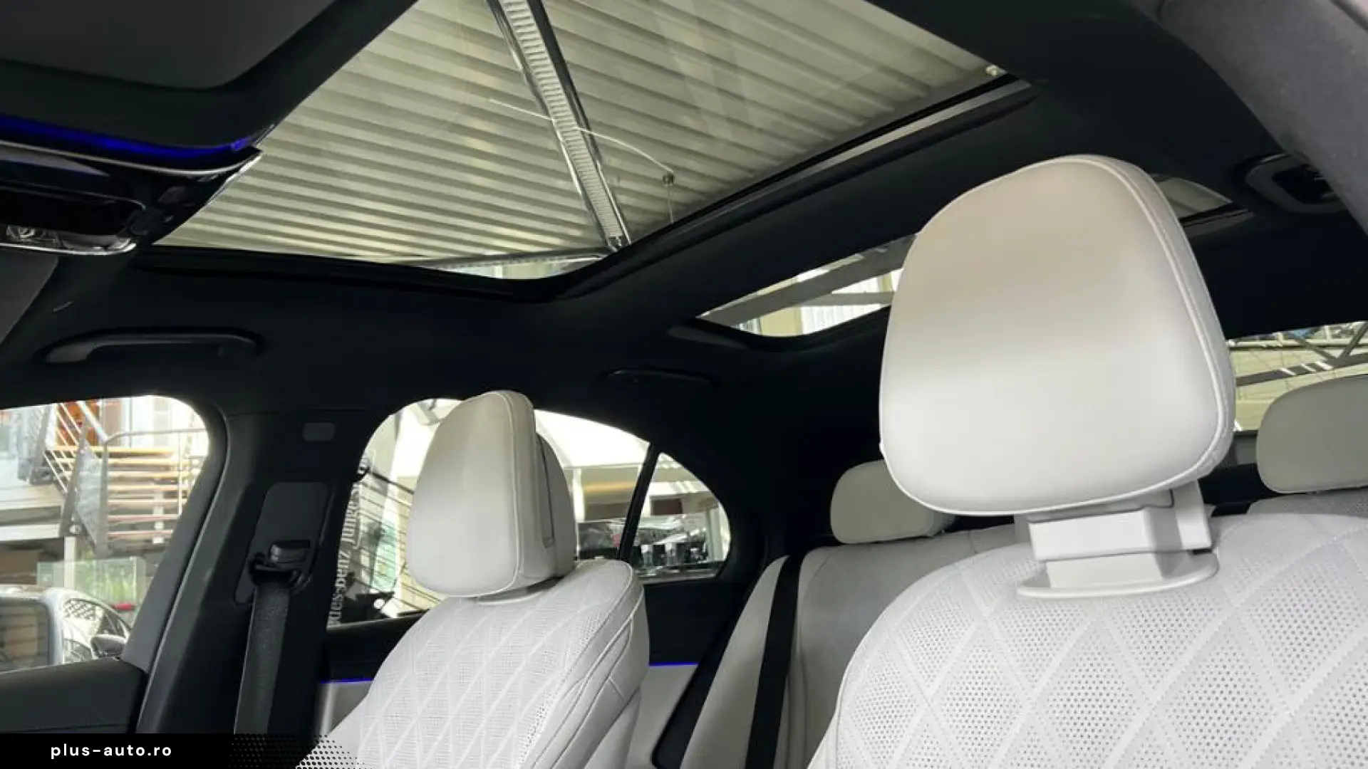 Mercedes-Benz E 220 d AMG Panorama Burmester4d Premium Nappa