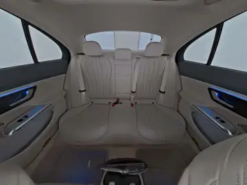 Mercedes-Benz E 220 d Exclusive Prem Pano Softclose Burm4D