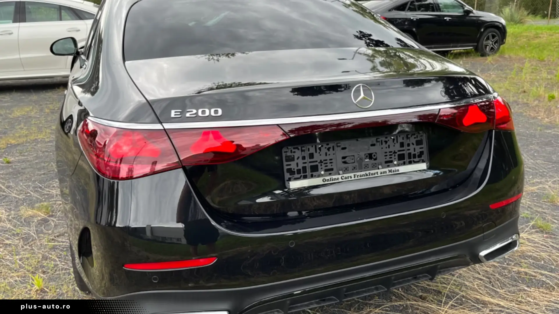 Mercedes-Benz E200  AMG Pano Superscreen Head-Up Night