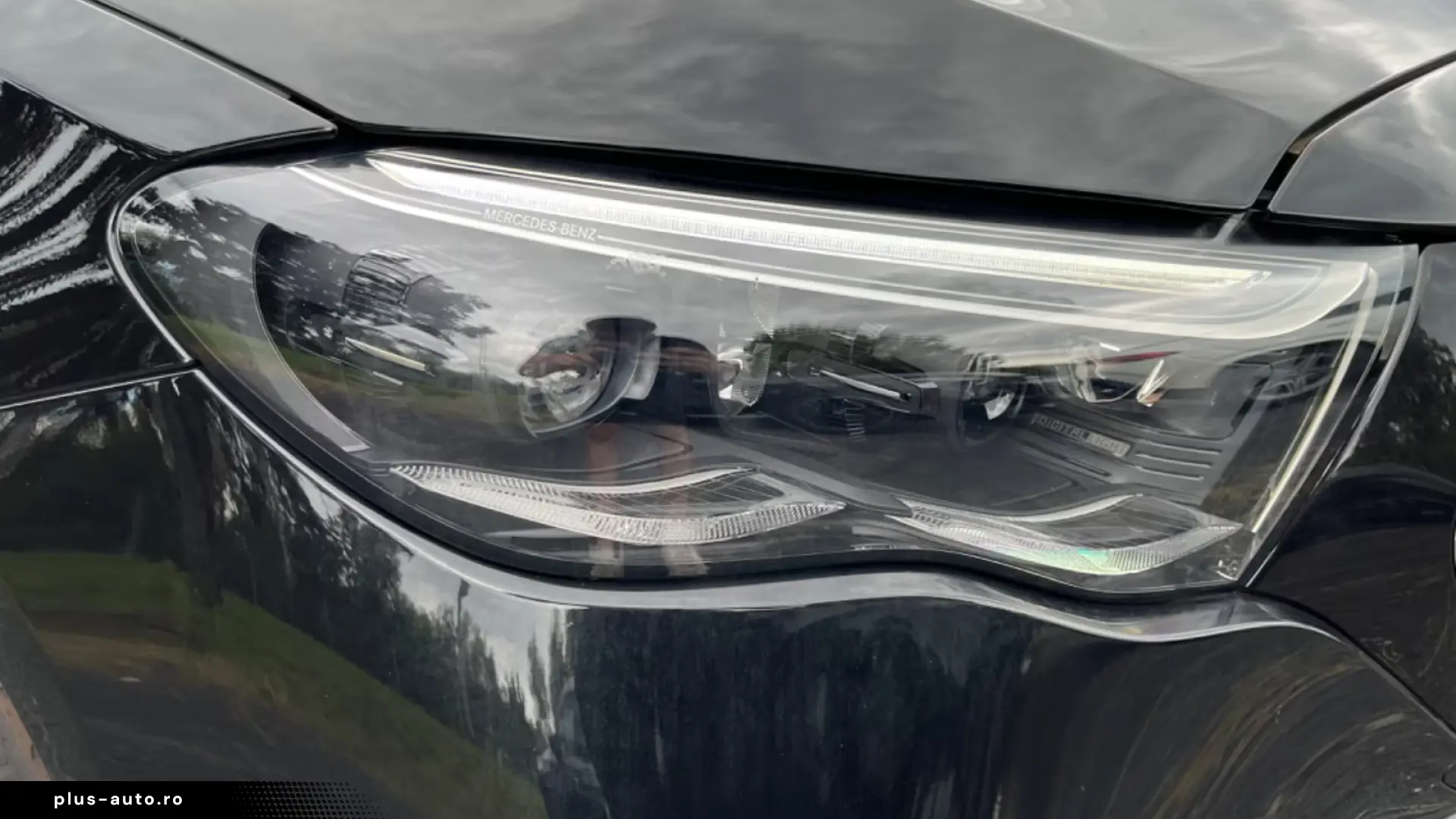 Mercedes-Benz E200  AMG Pano Superscreen Head-Up Night