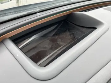 Mercedes-Benz E200  AMG Pano Superscreen Head-Up Night