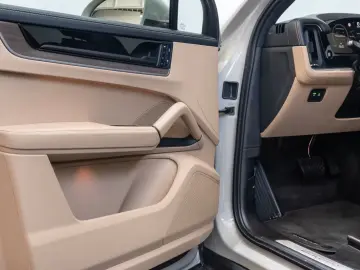 Porsche Cayenne 2x Display HUD 4 Zone Clima