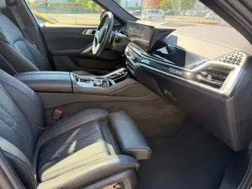 BMW X6 30dA xDrive M Sport Adapt.LED Icinic Glow AHK
