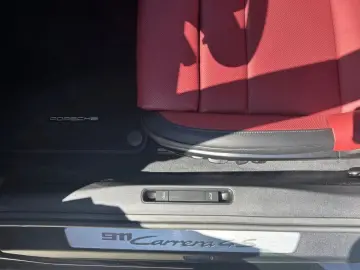 Porsche 911 Carrera 4S (992 II)
