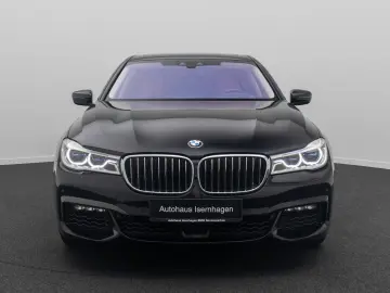BMW 750d xD M Sport 360  Massage FondEnt Laser Voll