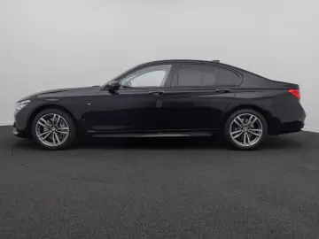 BMW 750d xD M Sport 360  Massage FondEnt Laser Voll