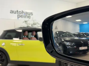 BMW 750ixD HUD Laser MassagStz 360  SofCl Panor Harm