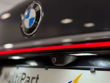 BMW 750ixD HUD Laser MassagStz 360  SofCl Panor Harm