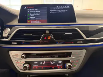 BMW 750ixD HUD Laser MassagStz 360  SofCl Panor Harm