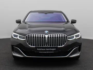 BMW 750i xD HUD 360 Massage TV Laser SoftCl 21  Voll