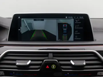 BMW 750i xD HUD 360 Massage TV Laser SoftCl 21  Voll