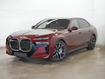 BMW 750e xDrive  Automatiktüren  Sky Lounge  M Sport
