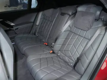 BMW 750e xDrive  Automatiktüren  Sky Lounge  M Sport