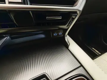 Lexus RX 500h F Sport Special Edition