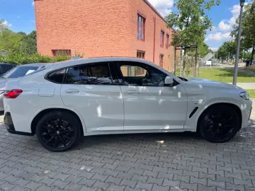 BMW X4 30d M-Sport Laser Panorama Keyless HuD  360