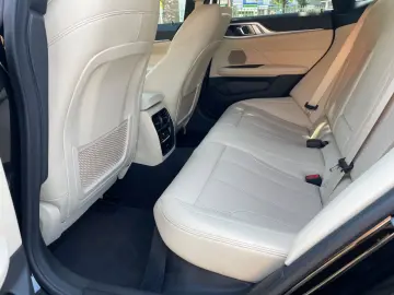 BMW M440i xDrive Gran Coupe Glass-Dach AHK Rü.Kamera
