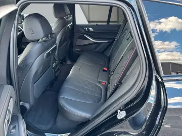 BMW X5 xDrive30d M Sport Pro 21 AHK Pano Standhzg