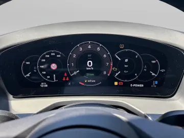 Porsche Panamera Turbo E-Hybrid