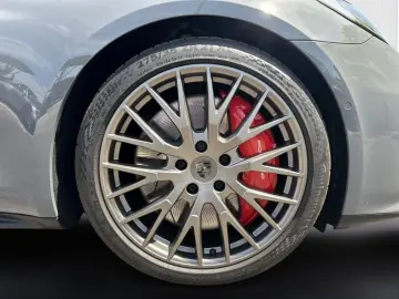 Porsche Panamera Turbo E-Hybrid