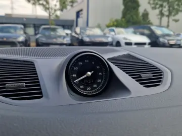 PORSCHE Cayenne Hybrid Pano SoftCl ACC 360  HuD Bose 14w