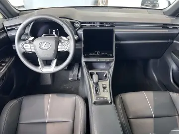 Lexus LBX Relax