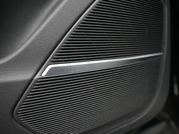 AUDI RSQ8 4.0 TFSI  Panorama Keramik Massage HUD B&O