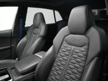 AUDI RSQ8 4.0 TFSI  Panorama Keramik Massage HUD B&O
