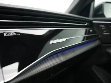 AUDI RSQ8 4.0 TFSI  Panorama Keramik Massage HUD B&O