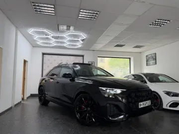 AUDI Q8 50 TDI S-LINE PANO MATRIX B&O HUD KEYLESS