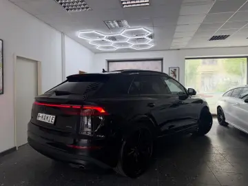 AUDI Q8 50 TDI S-LINE PANO MATRIX B&O HUD KEYLESS