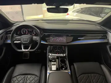 AUDI Q8 50 TDI S-LINE PANO MATRIX B&O HUD KEYLESS