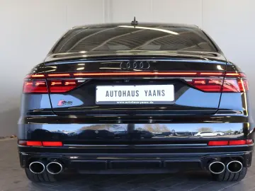 AUDI S8 4.0 TFSI qu. LUFT B&O HUD SOFT MATRIX PANO