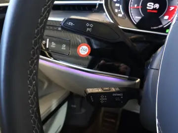 AUDI S8 4.0 TFSI qu. LUFT B&O HUD SOFT MATRIX PANO