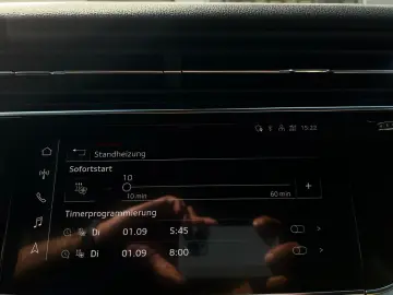 AUDI Q8 QTR 3x S Line Matrix Pano HUD 360 STH 23Z B&O