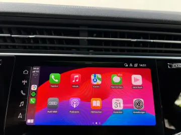 AUDI Q8 QTR 3x S Line Matrix Pano HUD 360 STH 23Z B&O