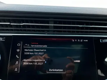 AUDI Q8 QTR 3x S Line Matrix Pano HUD 360 STH 23Z B&O