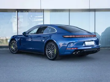 Porsche Panamera 4S E-Hybrid
