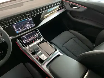AUDI Q7 SUV S line 50 TDI quattro PANO HUD AHK 360  B