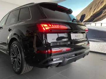 AUDI Q7 SUV S line 50 TDI quattro PANO HUD AHK 360  B