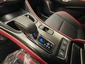Lexus LBX Vibrant Edition