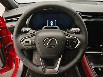 Lexus LBX Vibrant Edition