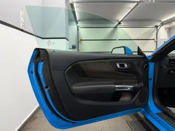 FORD Mustang 5.0 V8 GrabberBlu Klappe MyColour Brembo