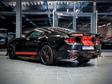 FORD Mustang Dark Horse 5.0  S650 Look Brembo
