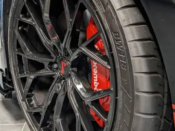 FORD Mustang Dark Horse 5.0  S650 Look Brembo
