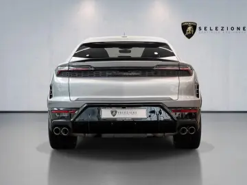 LAMBORGHINI Urus 4.0 V8 PHEV SE